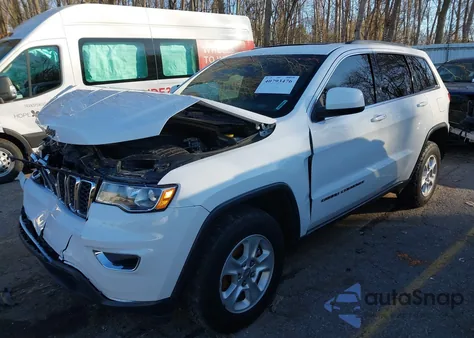 2017 Jeep Grand Cherokee Laredo 4X4 z USA, uszkodzony, nr VIN 1C4RJFAGXHC756562